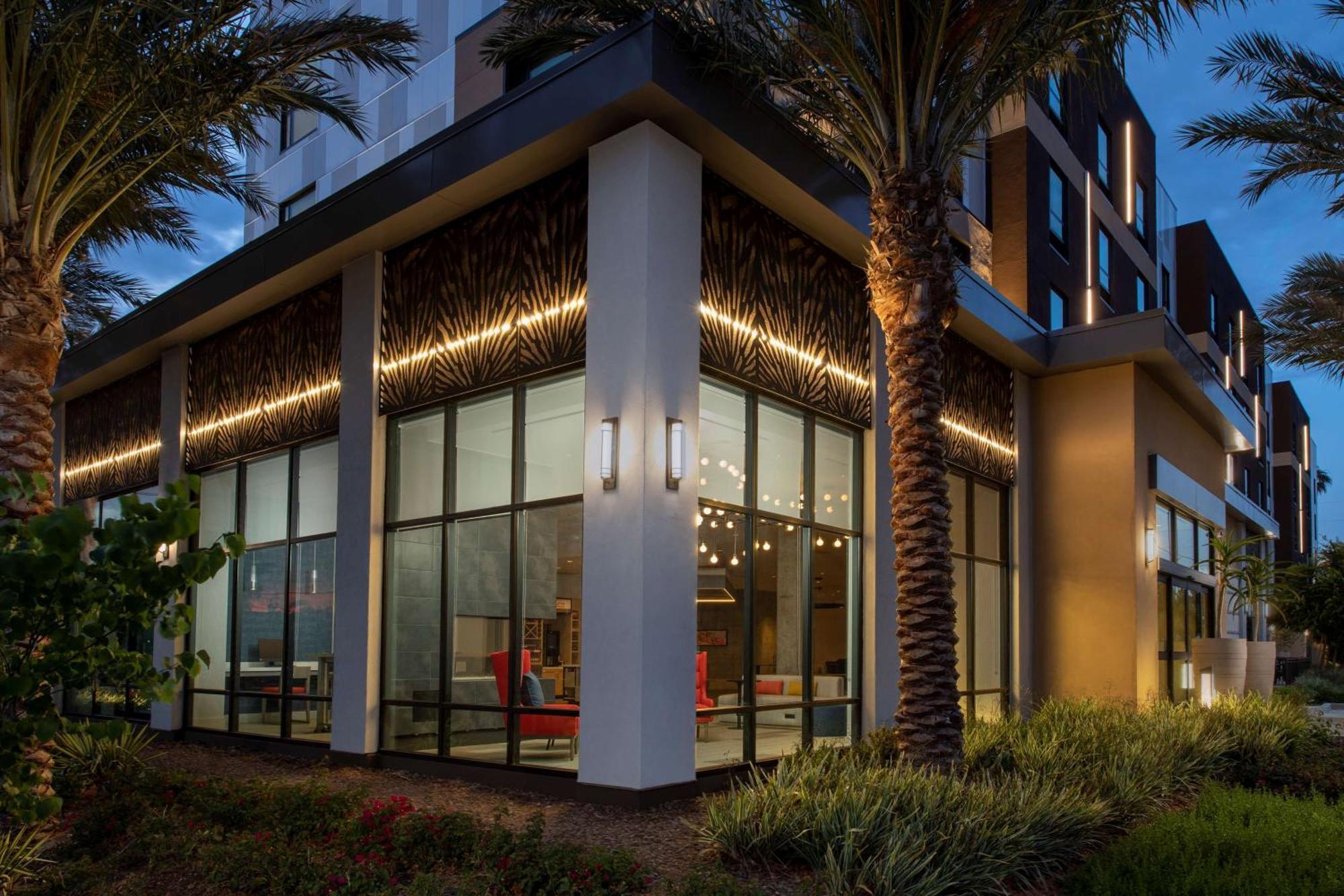 Hilton Garden Airport Hotel São José